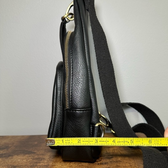 Antik Kraft Black Crossbody Bag - Picture 13 of 16